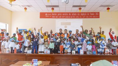 COMMUS célèbre les fêtes de fin d'année avec les familles des travailleurs